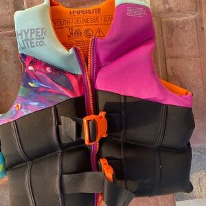 Hyperlite Kids' Neon Life Vest - Pink & Black